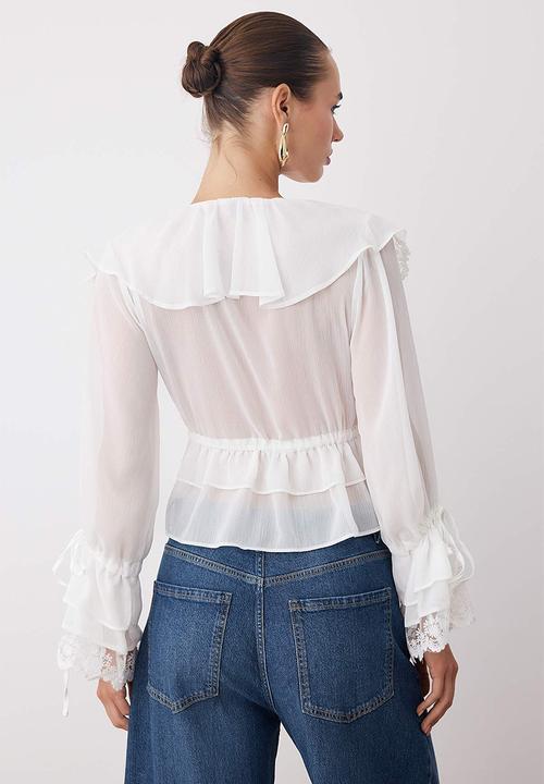 Trendyol - Sheer Lace Detail Ruffle Blouse - Ecru