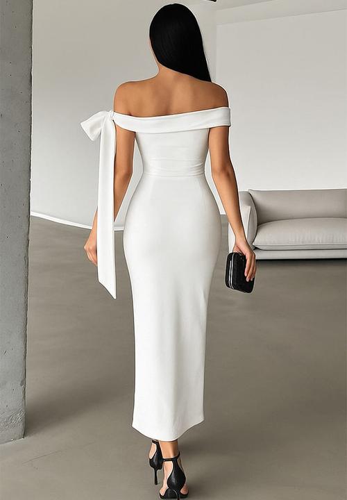 Trendyol - Bodycon Maxi Evening Dress with Shoulder Bow Detail - White