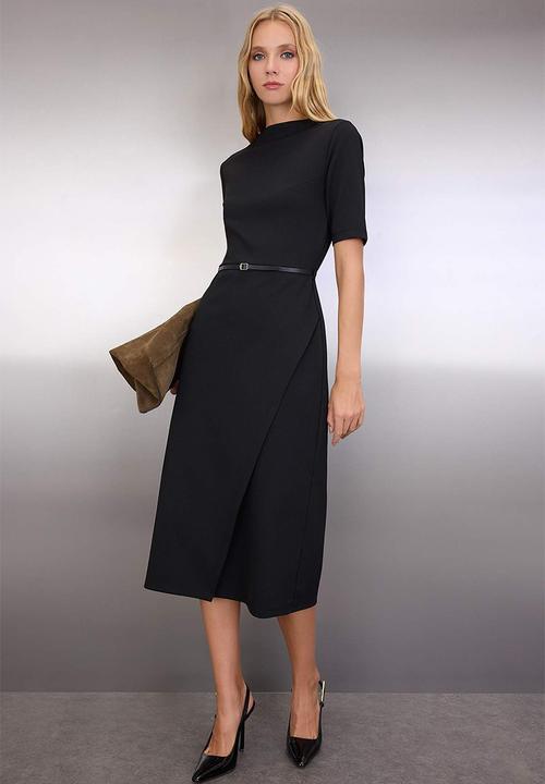 Trendyol - Belted Three-Quarter Sleeve Midi Knit Dress - Black