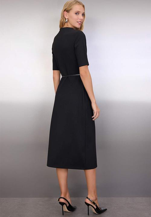 Trendyol - Belted Three-Quarter Sleeve Midi Knit Dress - Black