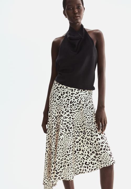 H&M - Asymmetric Viscose Skirt - cream/leopard print - 1337639002