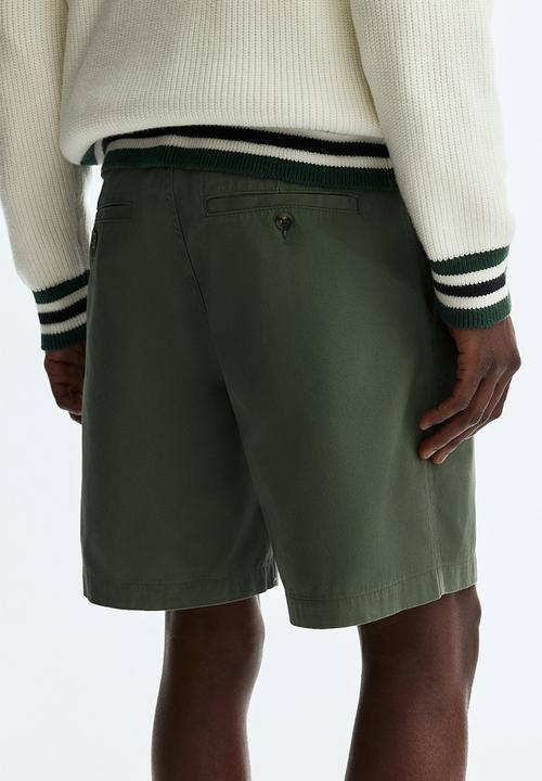 H&M - Relaxed fit chino shorts - khaki green
