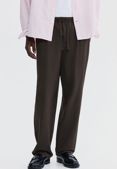H&M - Regular fit cotton-blend trousers - dark brown