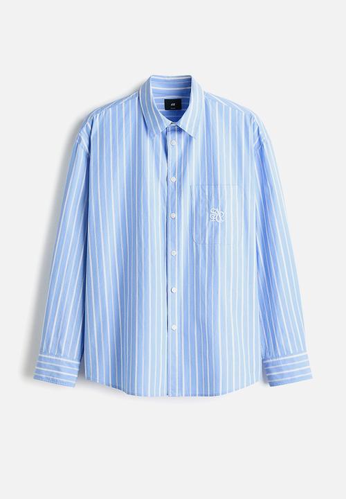 H&M - Relaxed fit poplin shirt - light blue/striped