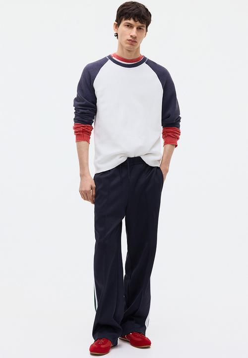 H&M - Regular fit waffled jersey top - dark blue/colour block