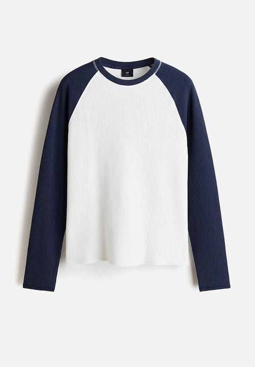 H&M - Regular fit waffled jersey top - dark blue/colour block