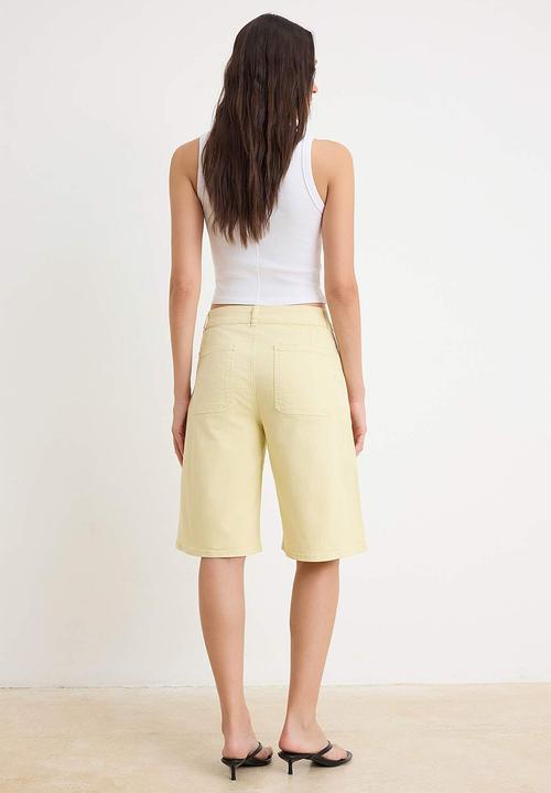 Trendyol - Pocket Detail Regular-Waist Denim Bermuda Shorts - Yellow
