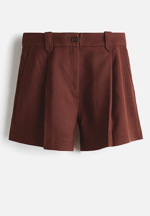 H&M - Pleat-front shorts - rust brown