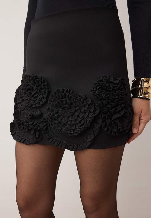 Trendyol - Floral Accessory Detail Mini Skirt - Black