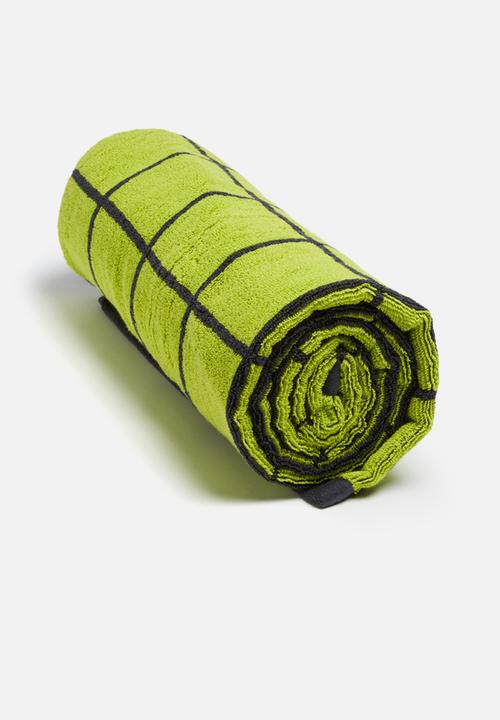 Sixth Floor - Grid bath towel