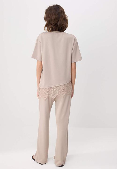 Trendyol - Oversized Lace Detail Asymmetric Knit Top and Bottom Set - Stone