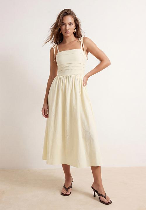 Trendyol - Adjustable Strap Strapless Midi Dress - Yellow