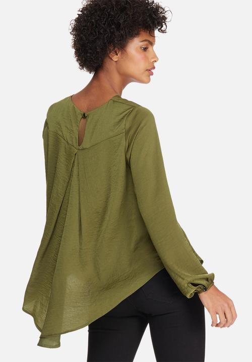dailyfriday - Pleat back blouse