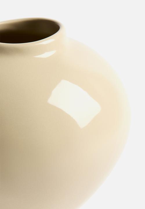 H&M - Irregular stoneware vase - light yellow