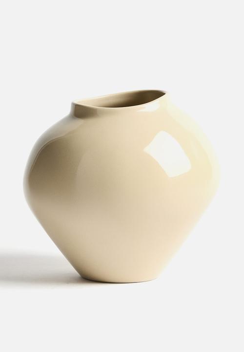 H&M - Large irregular stoneware vase - light yellow