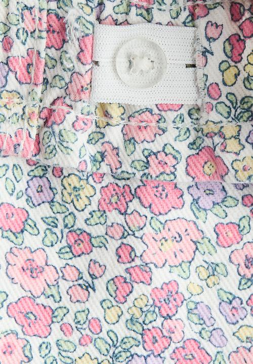 H&M - Loose fit denim shorts - white/floral