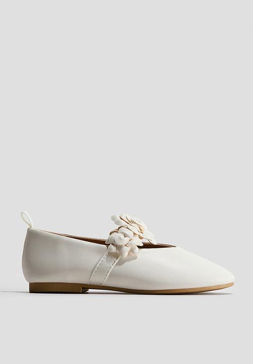 H&M - Appliqued ballet pumps - cream