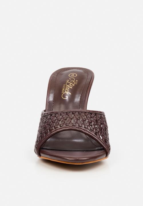 Miss Black - Nelly 8 macrame heel - chocolate