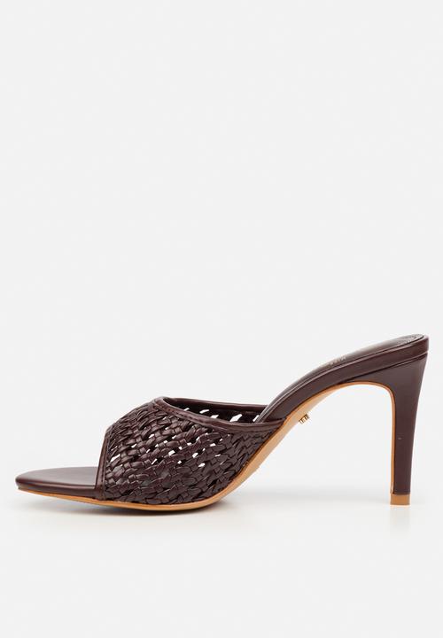 Miss Black - Nelly 8 macrame heel - chocolate
