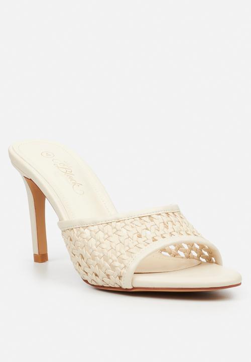 Miss Black - Nelly 8 macrame heel - ivory