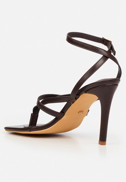 Miss Black - Razz 3 ankle-strap toe thong heel - chocolate