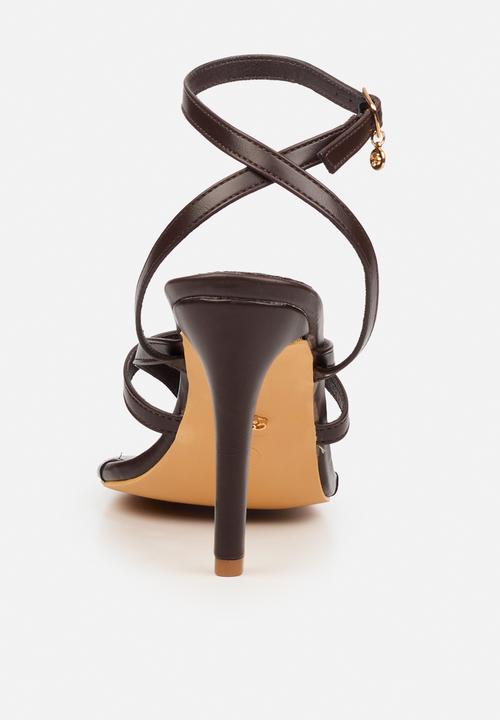 Miss Black - Razz 3 ankle-strap toe thong heel - chocolate
