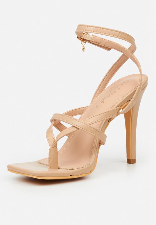 Miss Black - Razz 3 ankle-strap toe thong heel - natural