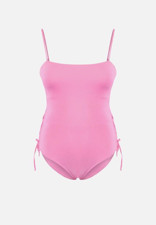 Trendyol - Strapless covered ribbed swimsuit - pink