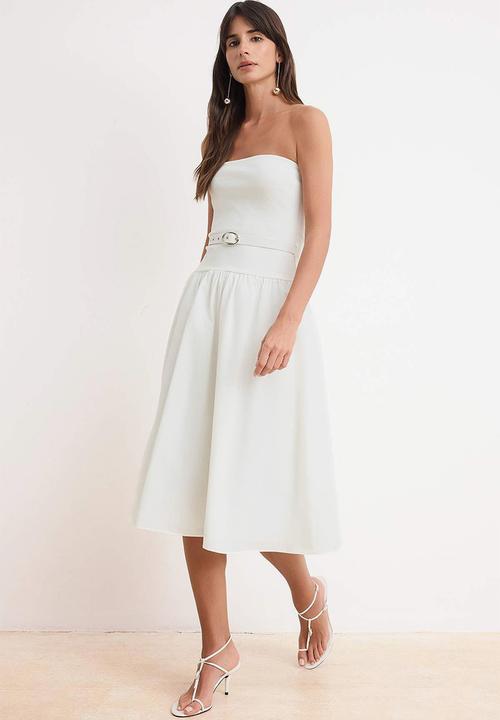 Trendyol - Strapless Cut-Out Midi Dress - Ecru