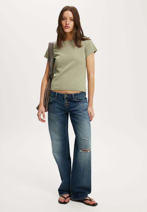 Cotton On - 90s Baby Tee - Pale Eucalyptus