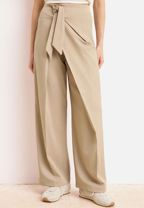 Trendyol - Tie Detail Wide-Leg Trousers - Beige
