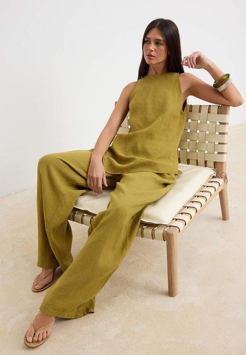 Trendyol - Halter Neck Blouse and Wide-Leg Trousers Set - Oil Green