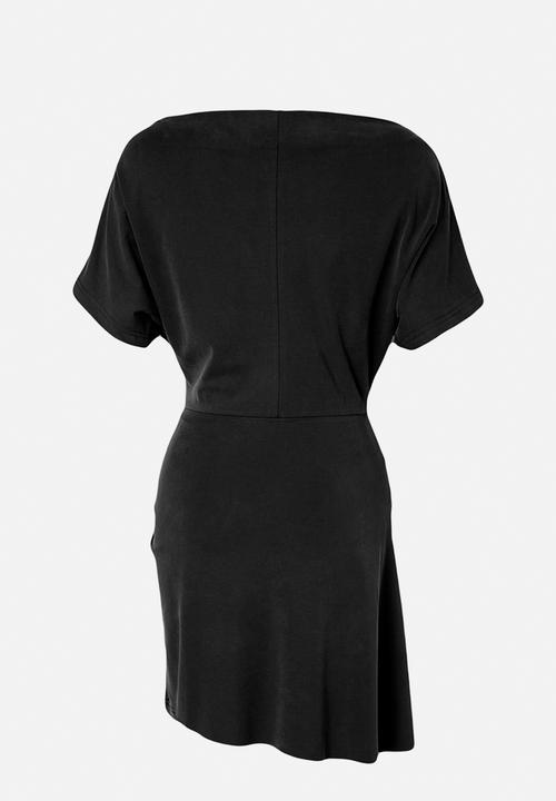Trendyol - Premium Lyocell Bell-Shaped Mini Knit Dress with Accessory Detail - Black