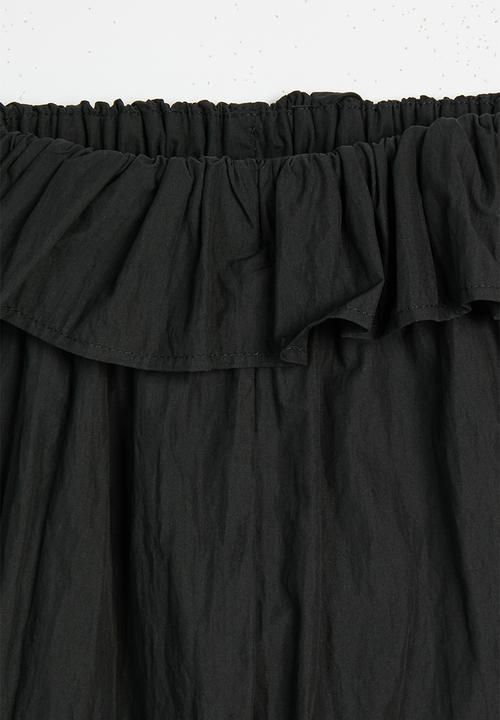 Pop Candy - Pleated barrel wide-leg trousers with waist ruffle - black