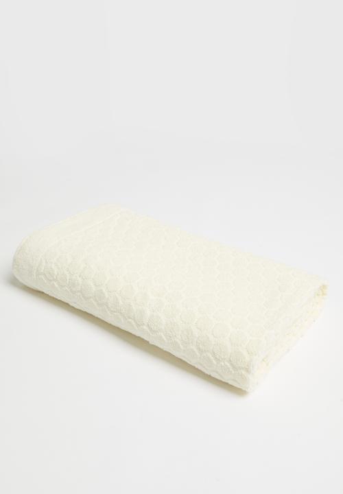 Pop Candy - Honeycomb pattern bath towel - pale yellow
