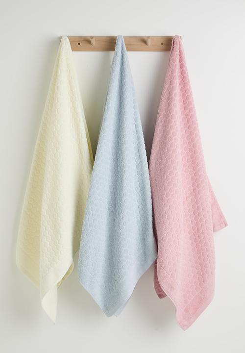 Pop Candy - Honeycomb pattern bath towel - pink