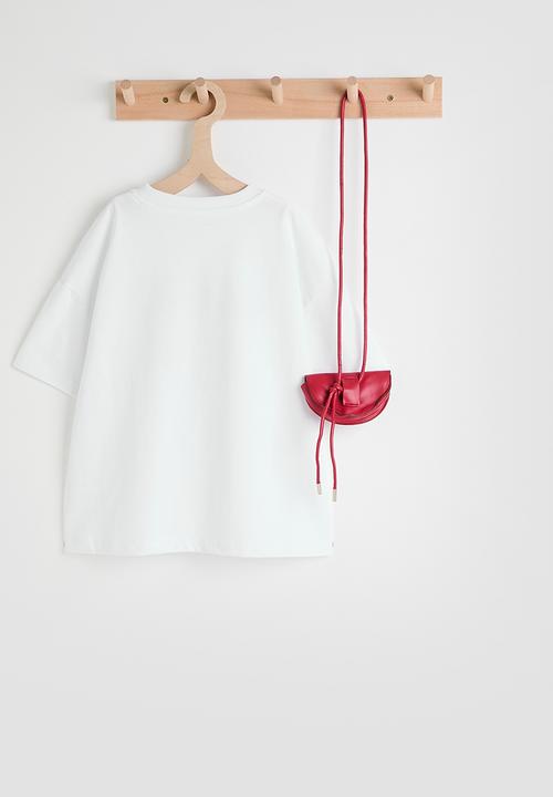 Pop Candy - Slogan crew neck tee with mini pouch - white/red