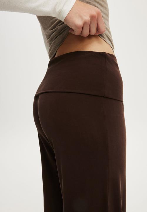 Cotton On - Honey Fold Over Pant - Dark Oak