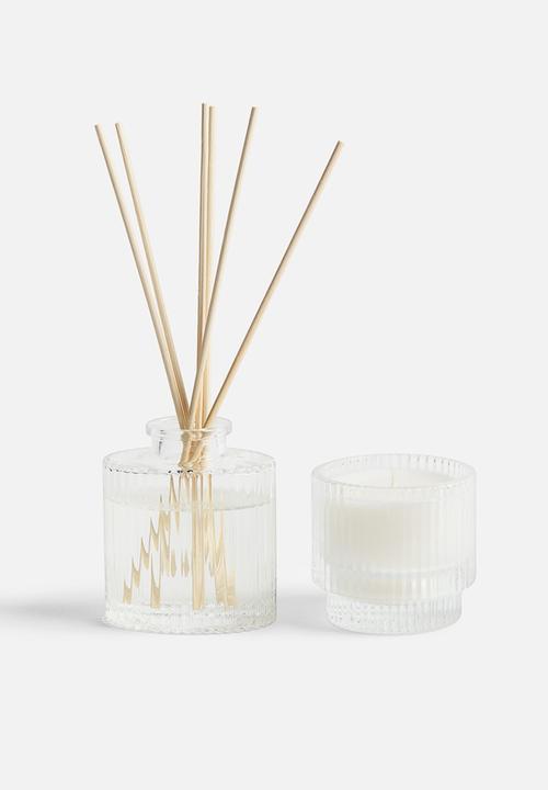 H&M - Scented candle - lily of the valley