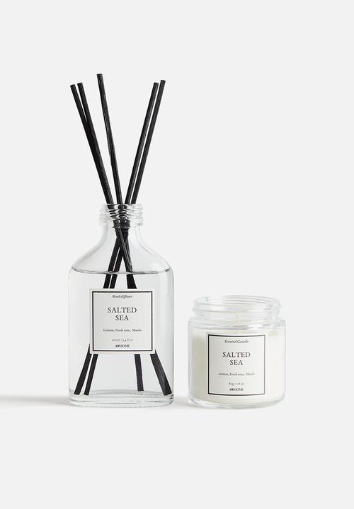 H&M - Scented candle in glass holder - salted sea