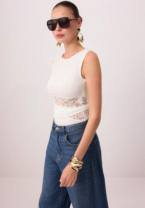 Trendyol - Crew Neck Sleeveless Knit Bodysuit - White