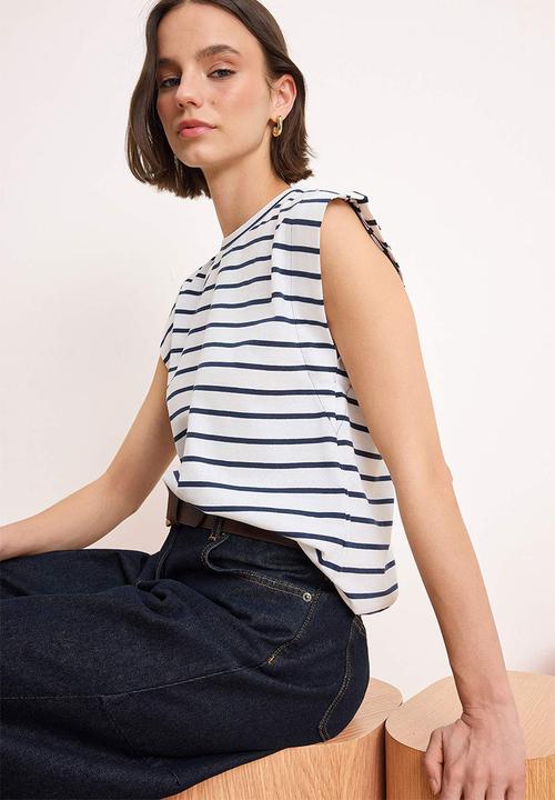 Trendyol - Basic Knit T-Shirt - Dark Navy Blue