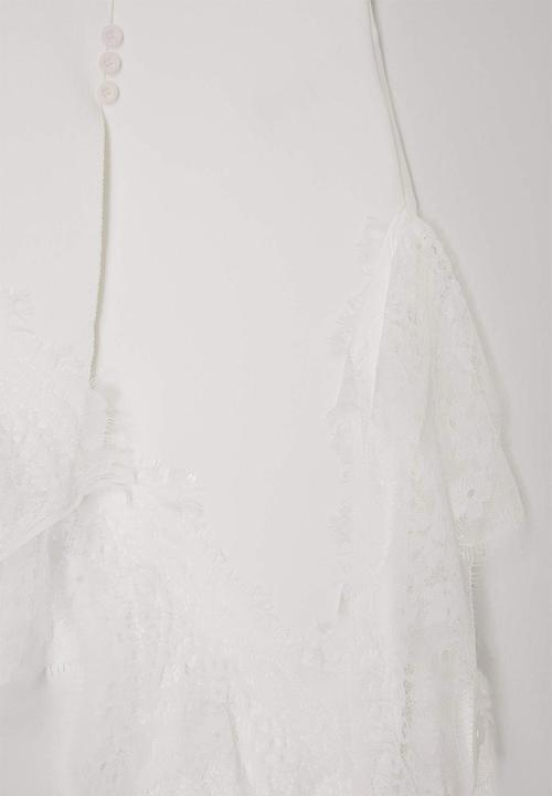Trendyol - V-Neck Lace Detail Knit Blouse - Ecru