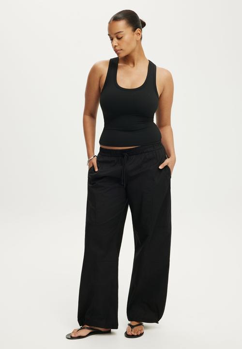 Cotton On - Hold Me Scoop Neck Racerback Tank - Black