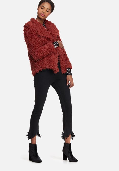 Vero Moda - Jayla short faux fur jacket