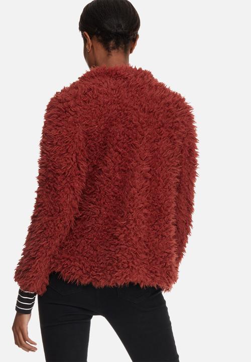 Vero Moda - Jayla short faux fur jacket