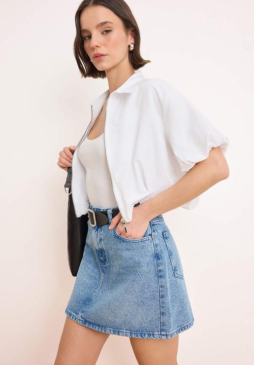 Trendyol - Zipped Balloon Sleeve Jacket - White