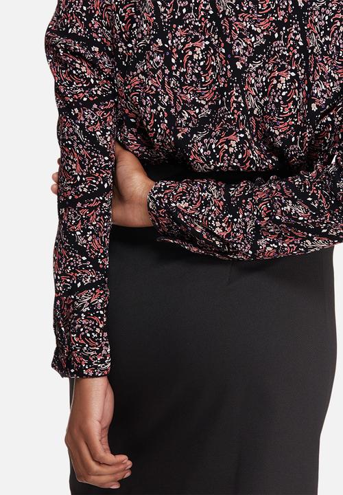 Vero Moda - Harly flower crop shirt