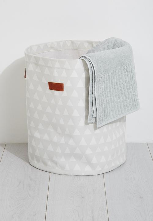 Love Milo - Triangle laundry basket