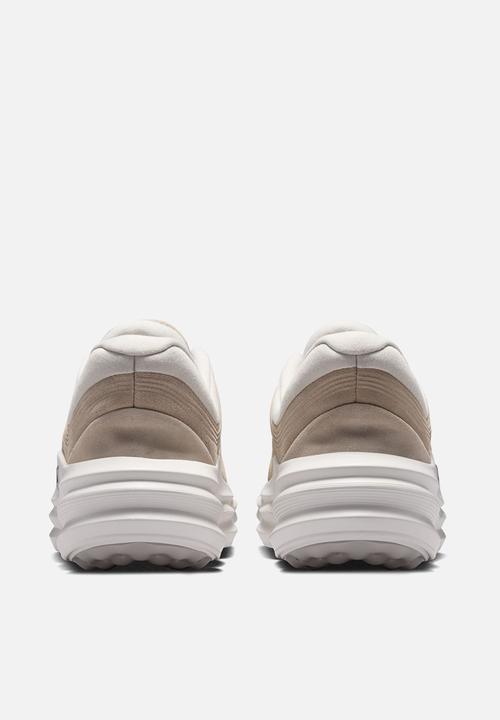 Nike - NIKE 24.7 SNEAKER